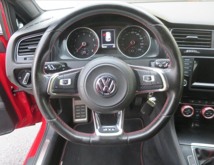 Volkswagen Golf Hatchback 2,0 l 162 kw