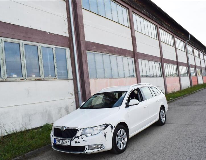 Škoda Superb 2