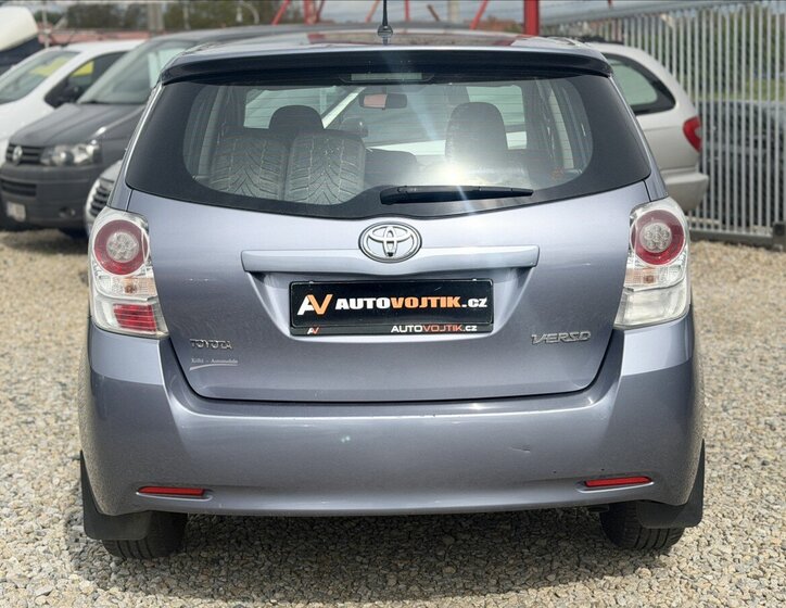 Toyota Verso Kombi 2,0 l 93 kw