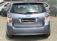 Toyota Verso Kombi 2,0 l 93 kw