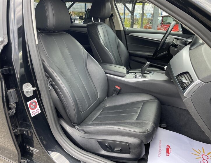 BMW Řada 5 Kombi 2,0 l 140 kw