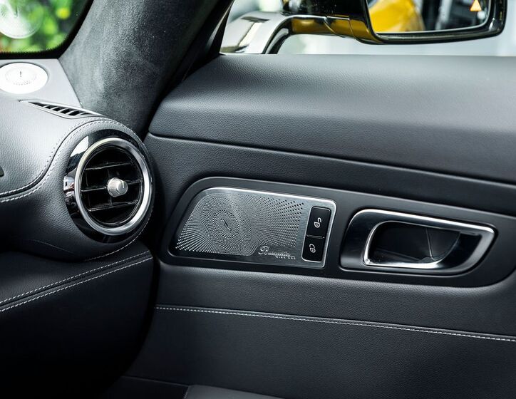 Mercedes-Benz AMG GT 18