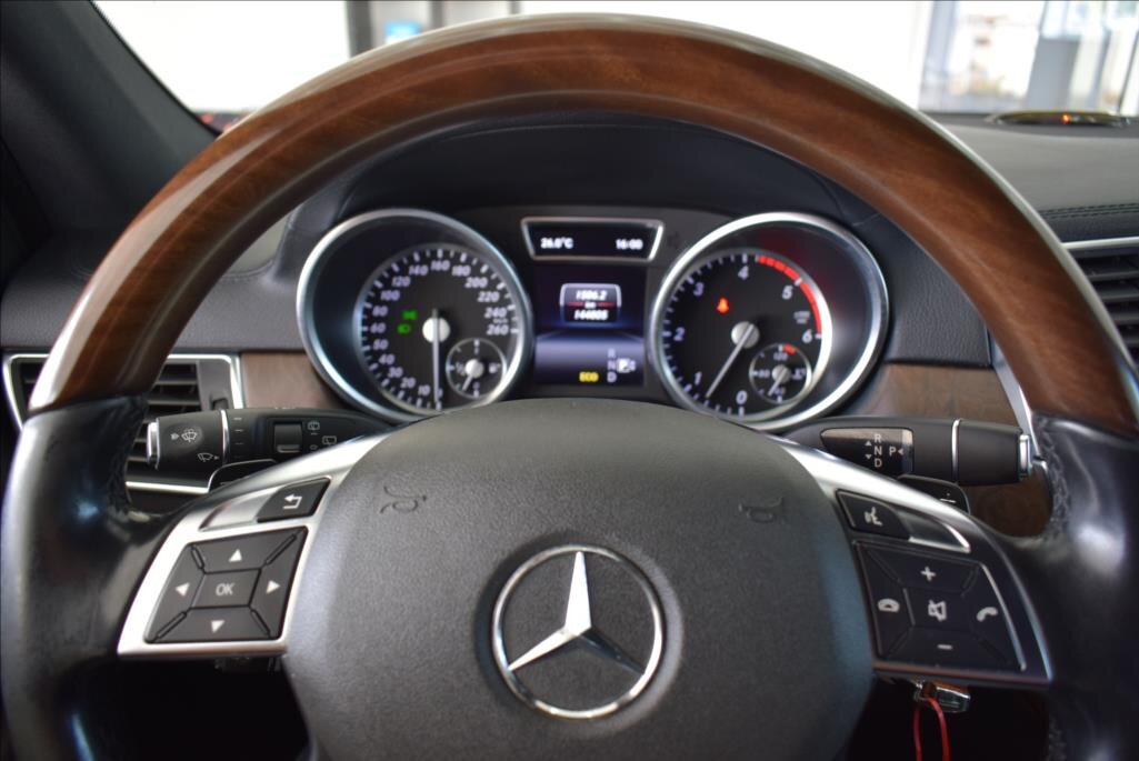 Mercedes-Benz GL SUV 3,0 l 190 kw