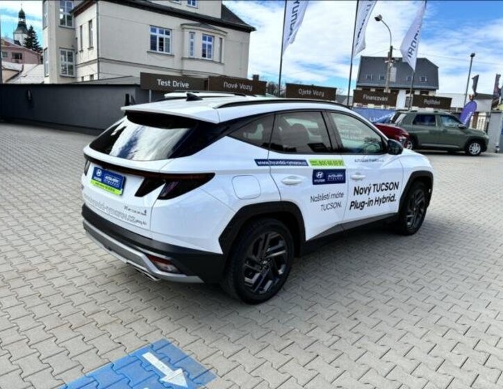Hyundai Tucson SUV / Terénní 1,6 l 186 kw