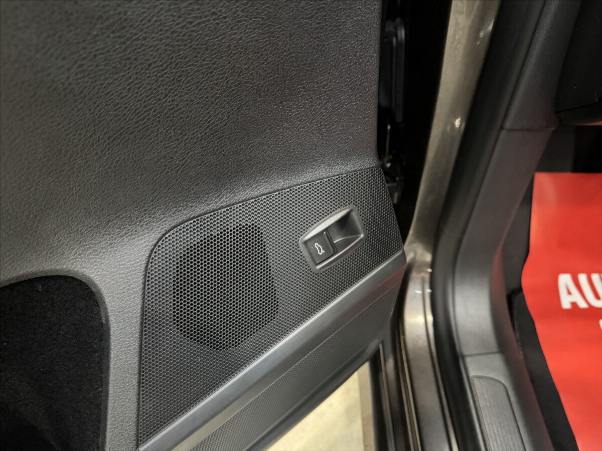 Volkswagen Passat Kombi 2,0 l 103 kw