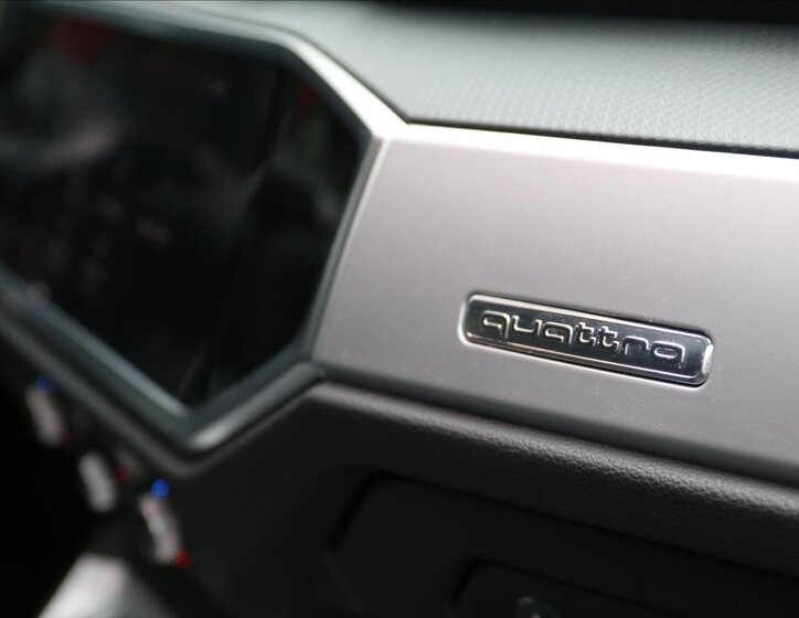 Audi Q3 SUV / Terénní 2,0 l 140 kw
