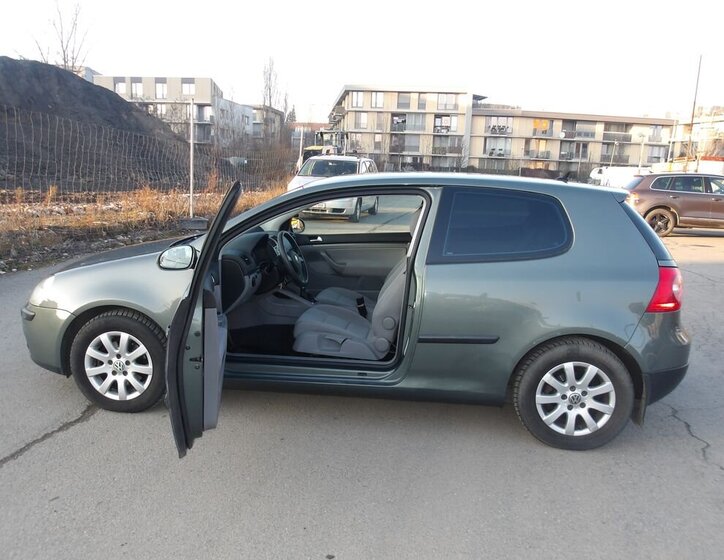 Volkswagen Golf Hatchback 1,6 l 85 kw