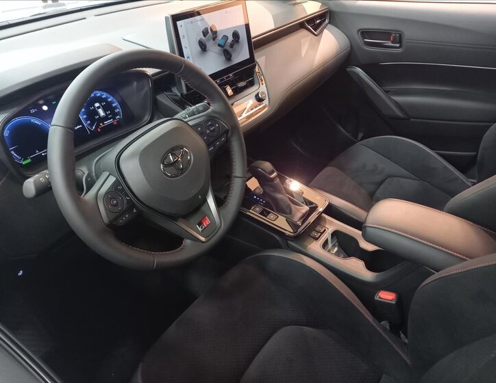 Toyota Corolla Cross SUV 2,0 l 131 kw