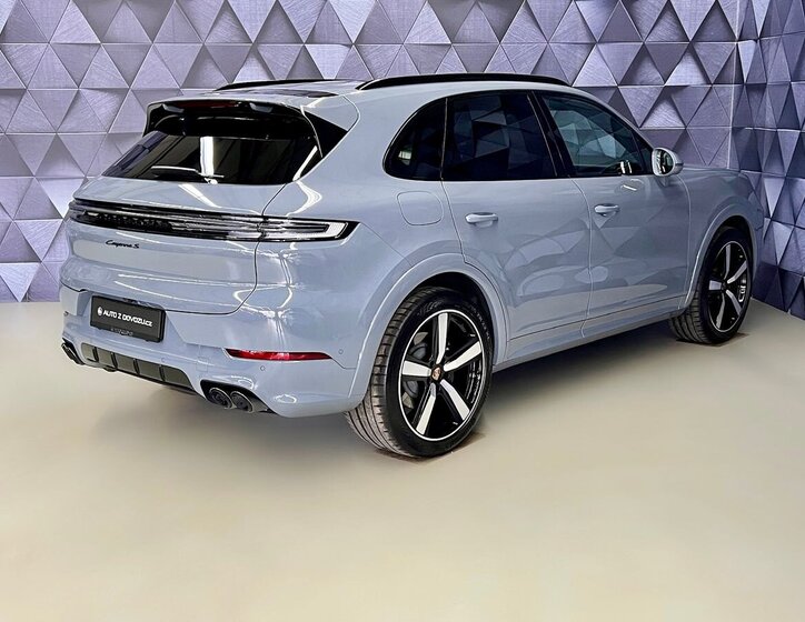 Porsche Cayenne SUV / Terénní 4,0 l 349 kw