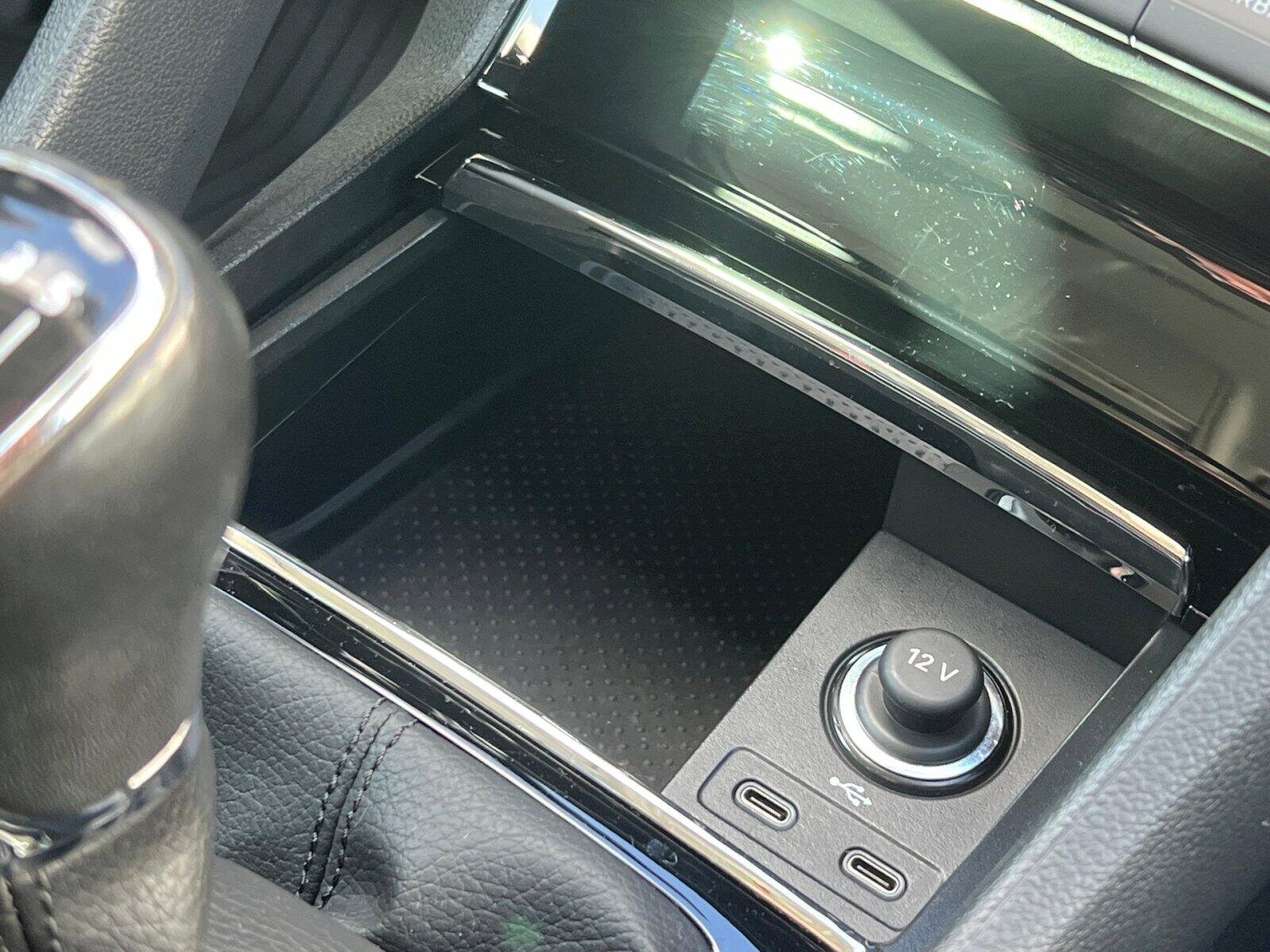 Škoda Karoq SUV / Terénní 1,5 l 110 kw