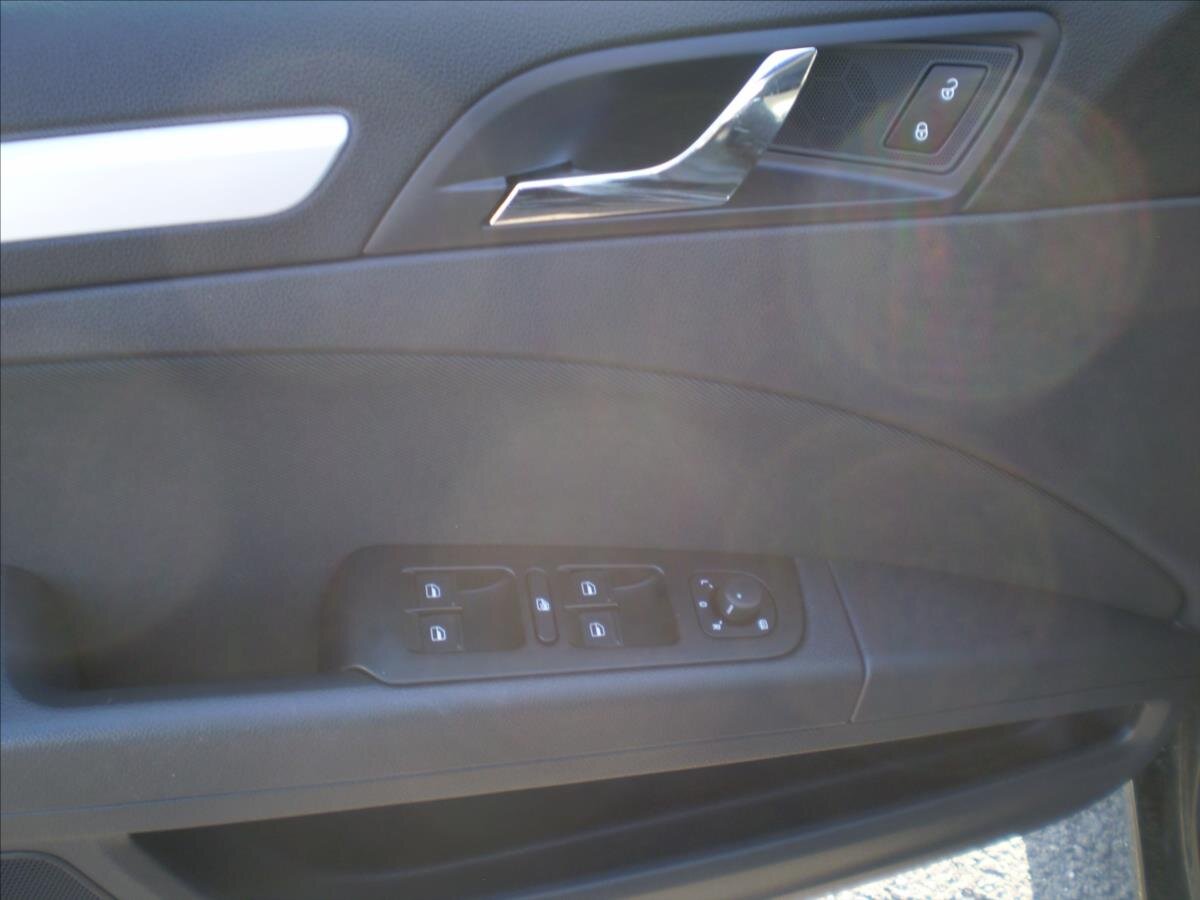 Škoda Superb Sedan 1,6 l 77 kw