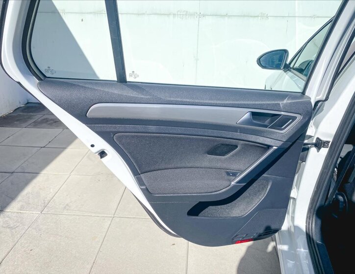 Volkswagen Golf Hatchback 1,4 l 81 kw