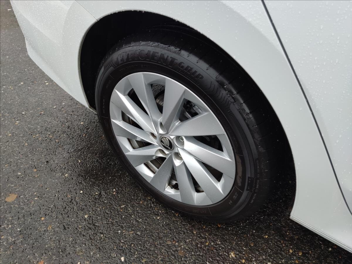 Škoda Octavia Kombi 1,5 l 110 kw