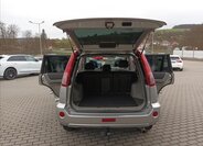 Nissan X-Trail SUV / Terénní 2,5 l 121 kw