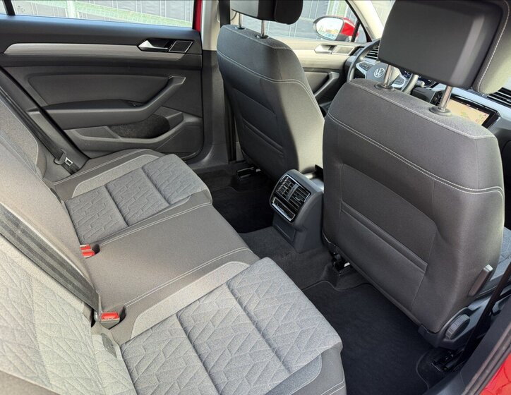 Volkswagen Passat Kombi 2,0 l 90 kw