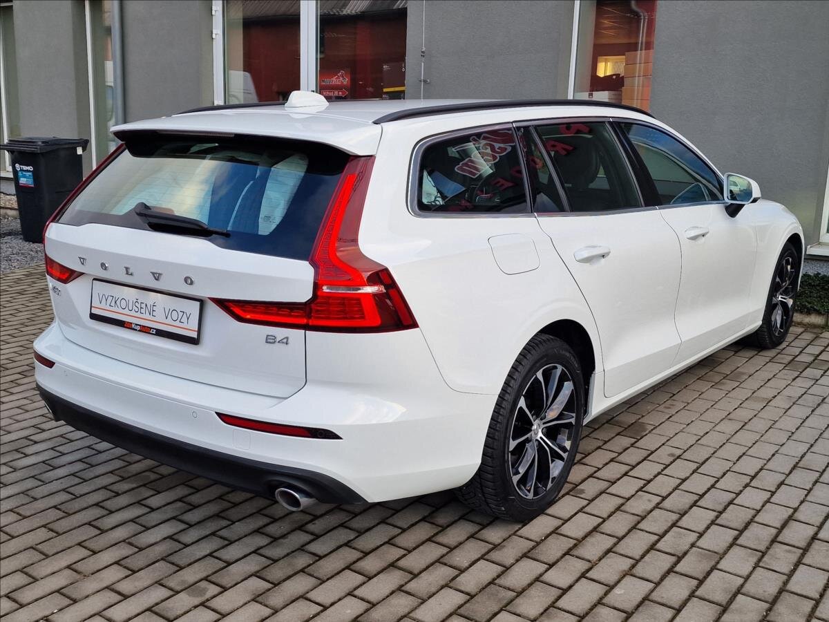 Volvo V60 Kombi 2,0 l 145 kw