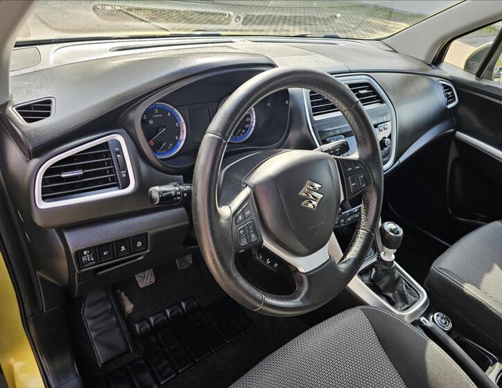 Suzuki SX4 S-Cross 11