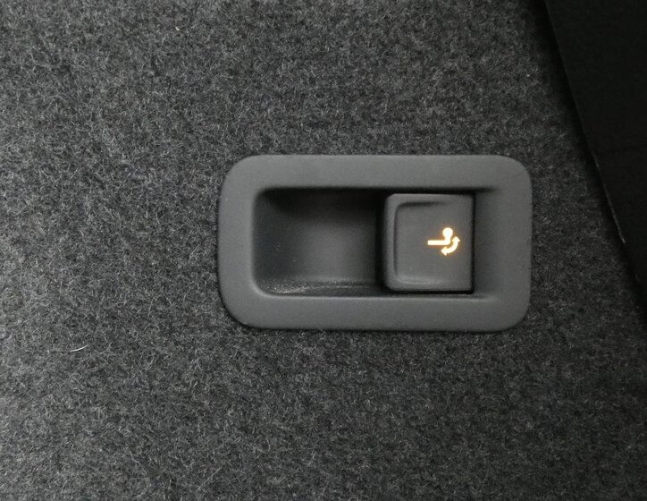 Škoda Karoq SUV 1,5 l 110 kw