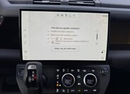 Land Rover Defender 23