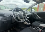 Toyota Verso Kombi 2,0 l 93 kw