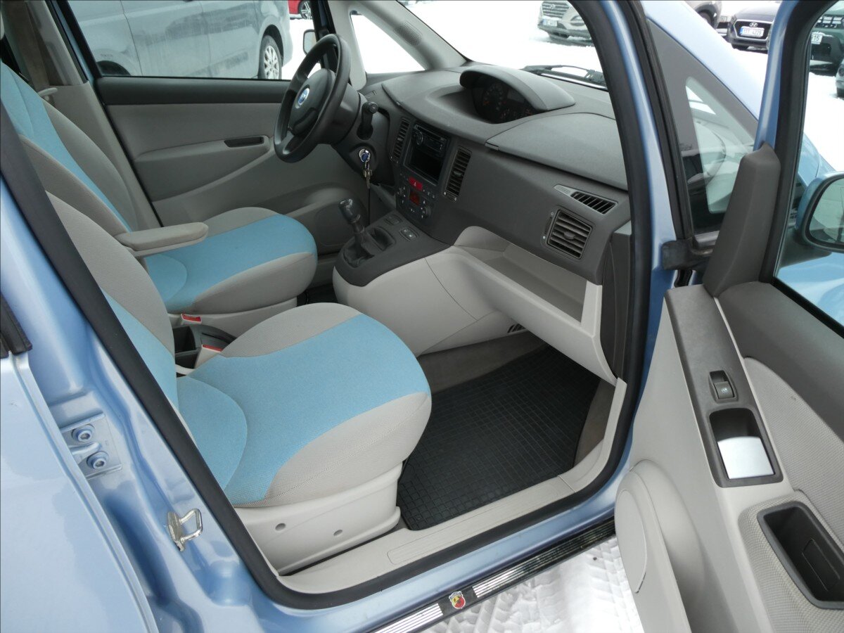 Fiat Idea Hatchback 1,4 l 70 kw