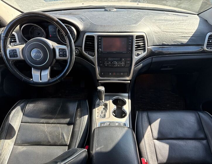 Jeep Grand Cherokee 9