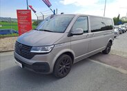 Volkswagen Caravelle 1