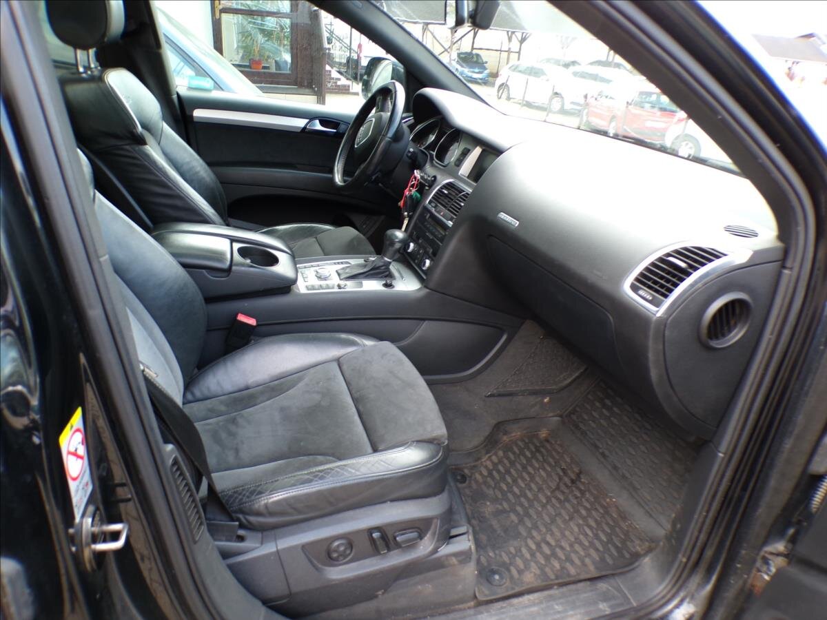 Audi Q7 Kombi 3,0 l 176 kw