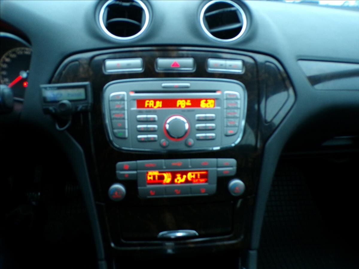 Ford Mondeo Kombi 2,0 l 103 kw