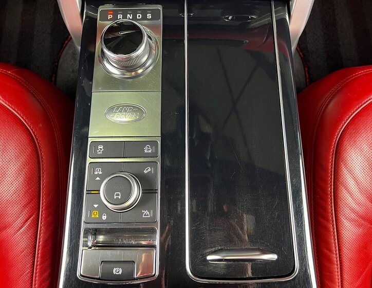 Land Rover Range Rover SUV / Terénní 3,0 l 190 kw