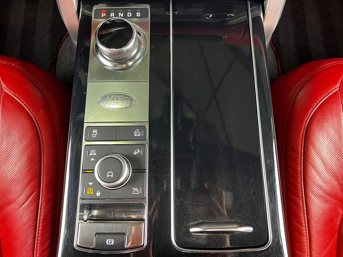 Land Rover Range Rover SUV / Terénní 3,0 l 190 kw