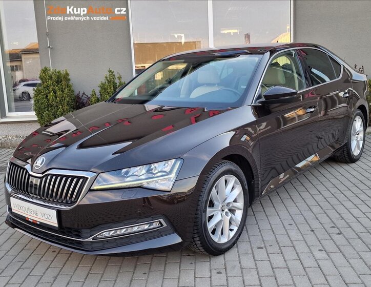 Škoda Superb Liftback 1,5 l 110 kw