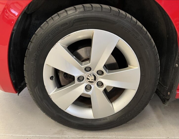 Škoda Scala Hatchback 1,6 l 85 kw