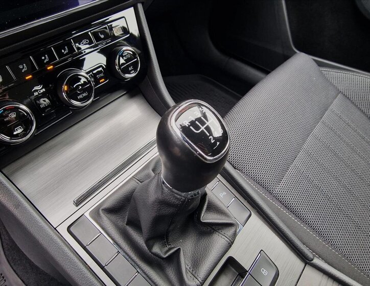 Škoda Superb Kombi 1,5 l 110 kw