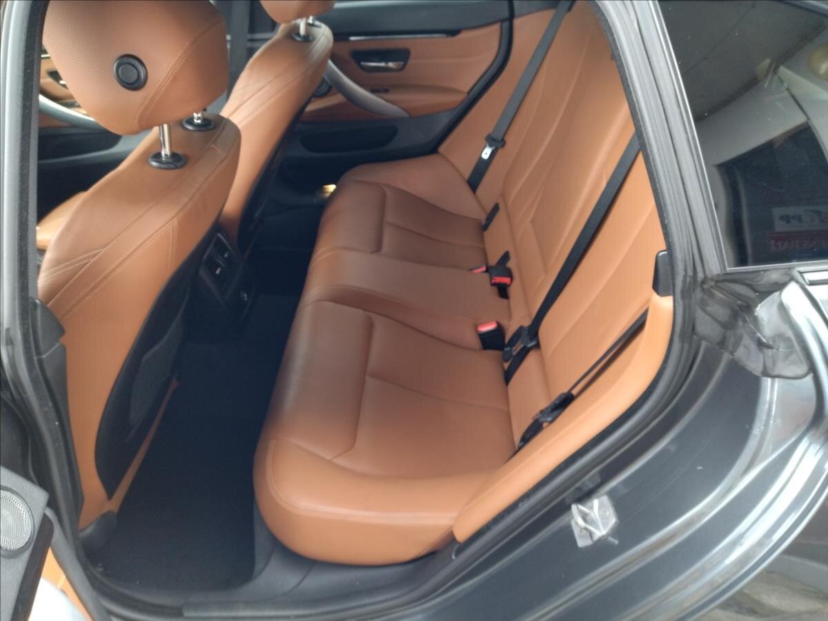 BMW Řada 4 Sedan / Limuzína 2,0 l 140 kw