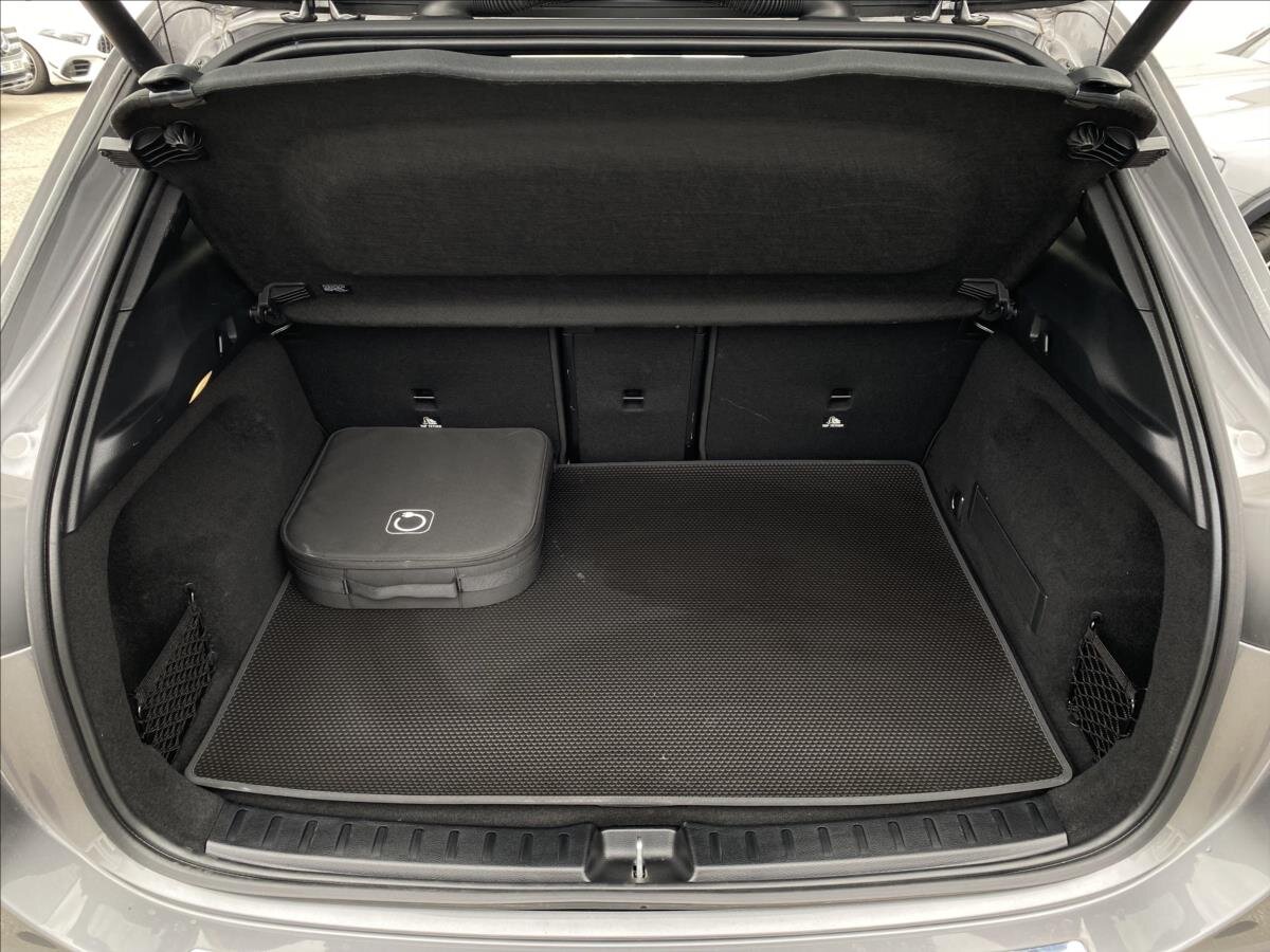 Mercedes-Benz EQA SUV / Terénní 0,0 140 kw