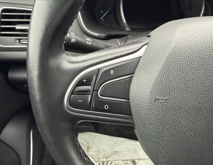 Renault Mégane Sedan / Limuzína 1,6 l 84 kw