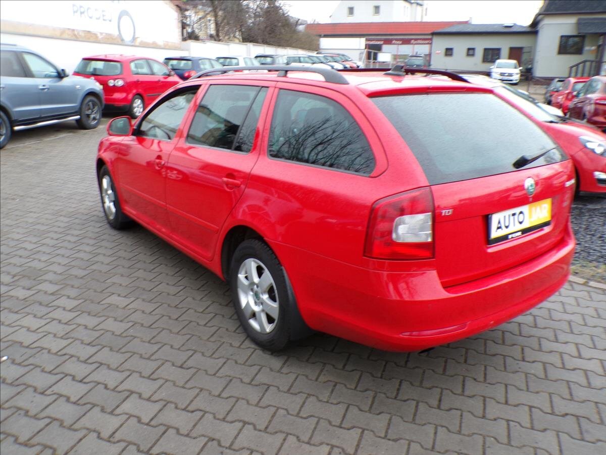 Škoda Octavia Kombi 2,0 l 103 kw
