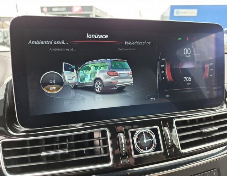 Mercedes-Benz GLS SUV / Terénní 3,0 l 190 kw