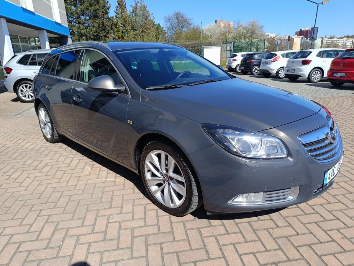 Opel Insignia Kombi 2,0 l 143 kw