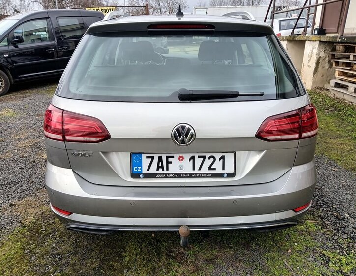 Volkswagen Golf Kombi 1,5 l 110 kw