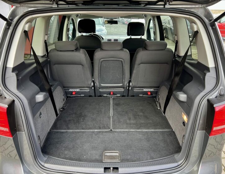 Volkswagen Touran MPV 1,6 l 77 kw