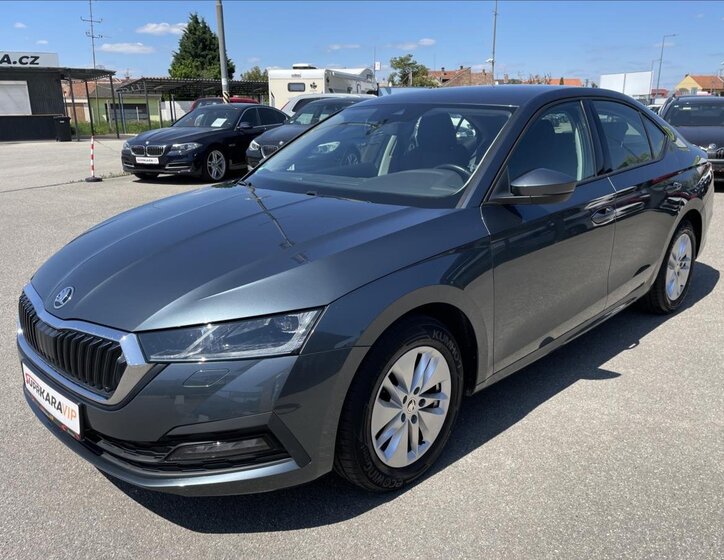 Škoda Octavia 1