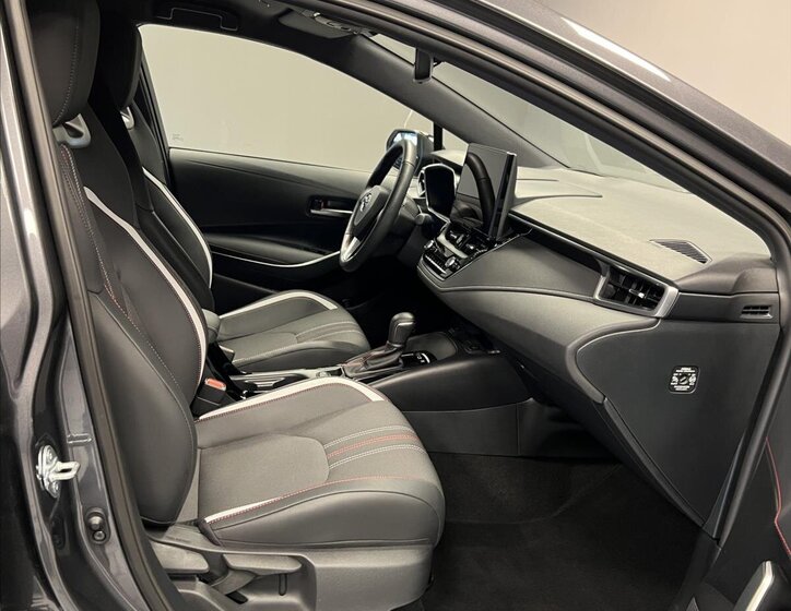 Toyota Corolla Sedan / Limuzína 1,8 l 72 kw