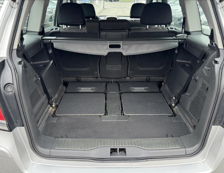 Opel Zafira 11