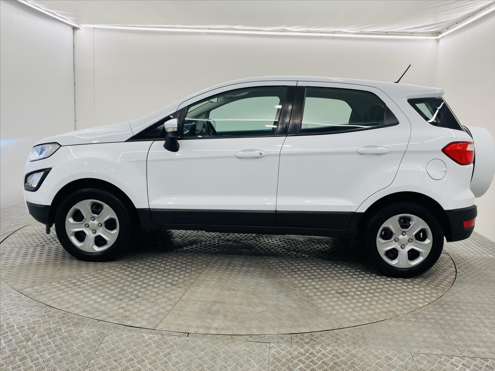 Ford EcoSport Hatchback 998,0 92 kw