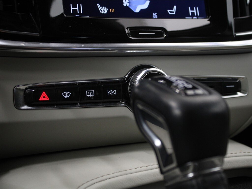 Volvo V90 Kombi 2,0 l 177 kw