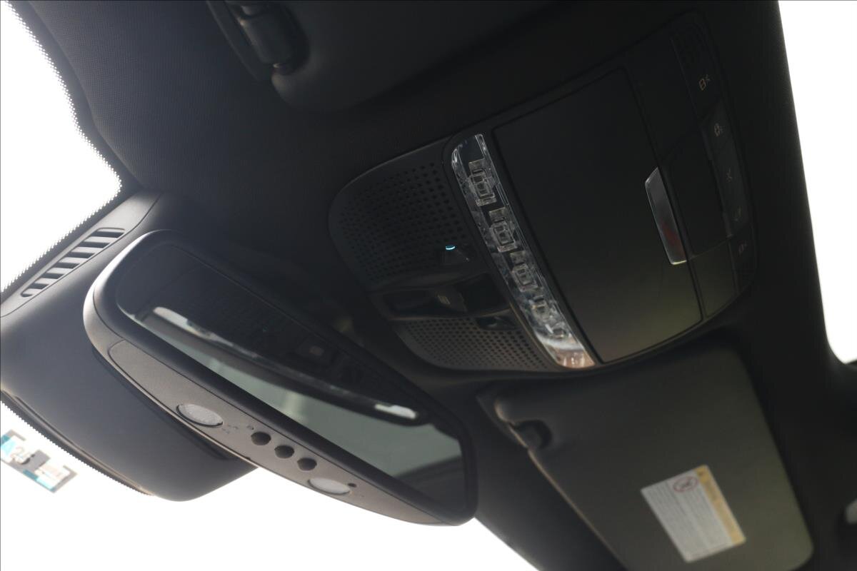 Mercedes-Benz GLC SUV 3,0 l 270 kw