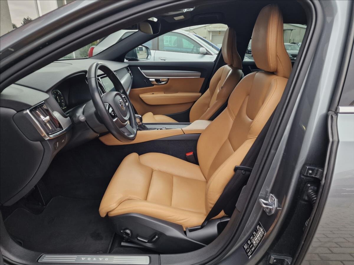 Volvo V90 Kombi 2,0 l 173 kw