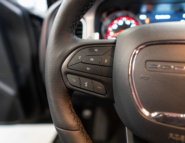 Dodge Charger Sedan 6,4 l 362 kw